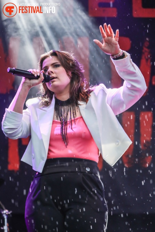 Mell VF op Pinkpop 2024 - Vrijdag foto