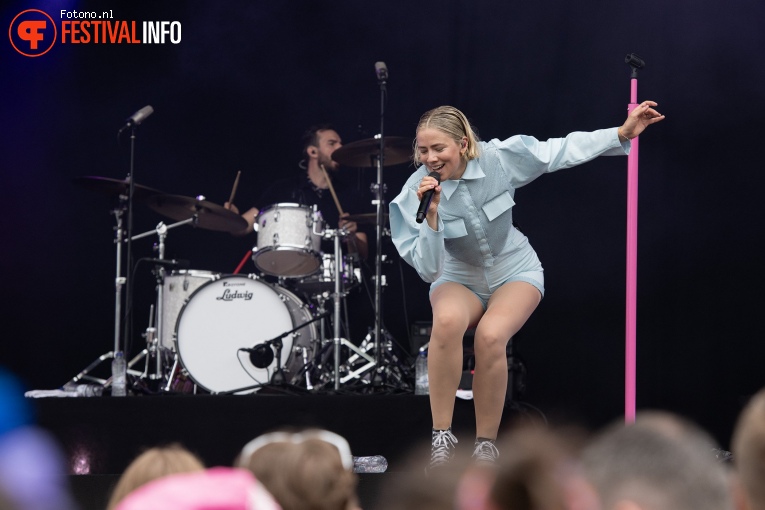 Dagny op Pinkpop 2024 - Vrijdag foto