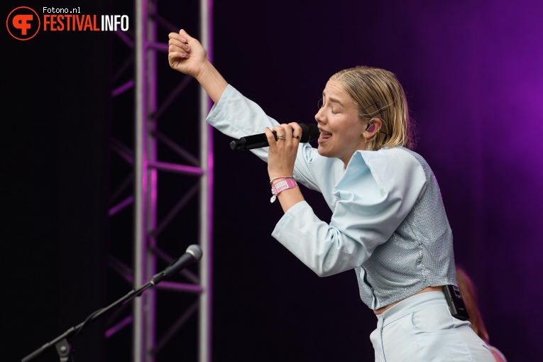 Dagny op Pinkpop 2024 - Vrijdag foto