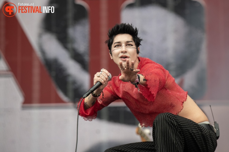 Palaye Royale op Pinkpop 2024 - Vrijdag foto