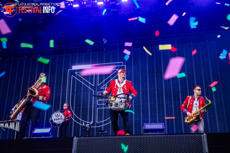Meute op Pinkpop 2024 - Zondag foto