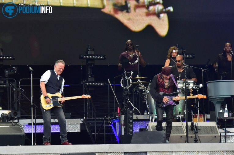 Bruce Springsteen & The E Street Band op Bruce Springsteen & The E Street Band - 27/06 - Goffertpark foto