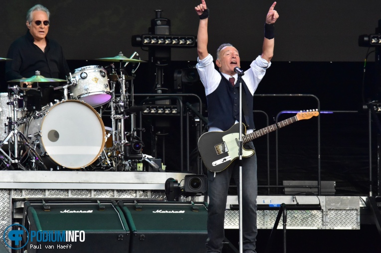 Bruce Springsteen & The E Street Band op Bruce Springsteen & The E Street Band - 27/06 - Goffertpark foto
