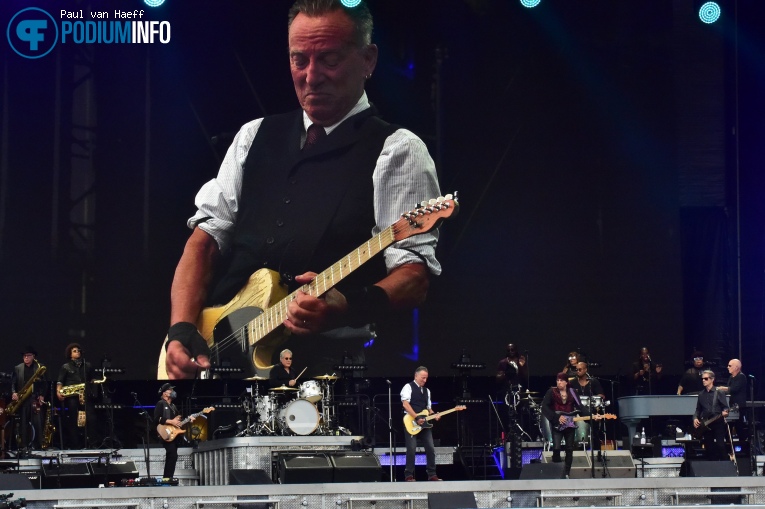 Bruce Springsteen & The E Street Band op Bruce Springsteen & The E Street Band - 27/06 - Goffertpark foto