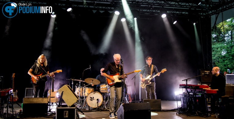 Raymond van het Groenewoud op Raymond van het Groenewoud - 28/06 - Openluchttheater De Goffert foto