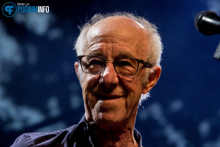 Raymond van het Groenewoud op Raymond Van Het Groenewoud  Tuinconcert - 40 Jaar! - 29/06 - Burgerweeshuis foto