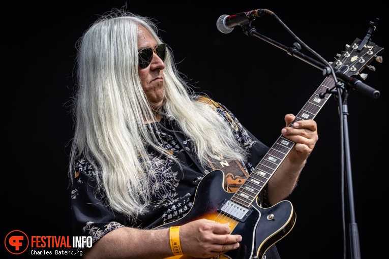 Young Gun Silver Fox op Spoorpark LIVE 2024 foto