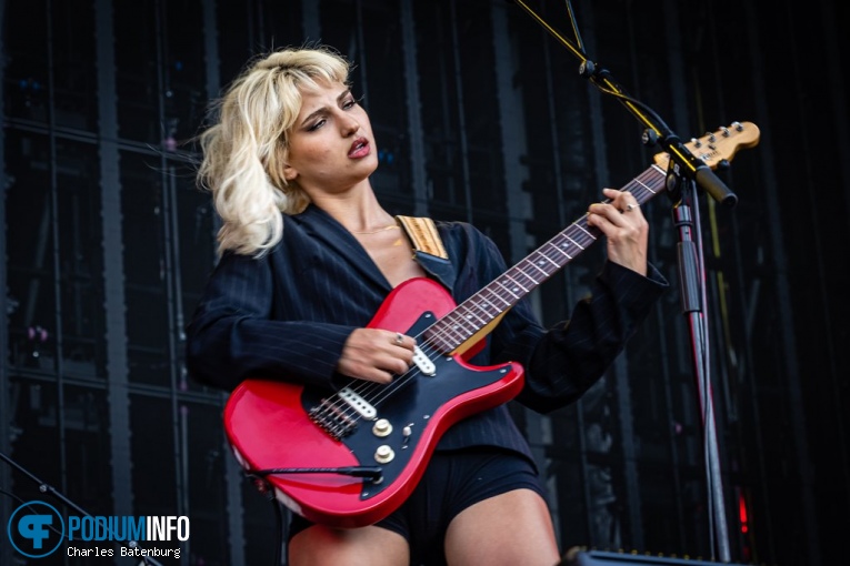 Hiqpy op Massive Attack - 27/06 - Spoorpark foto