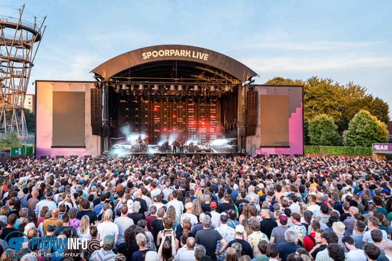 Massive Attack op Massive Attack - 27/06 - Spoorpark foto