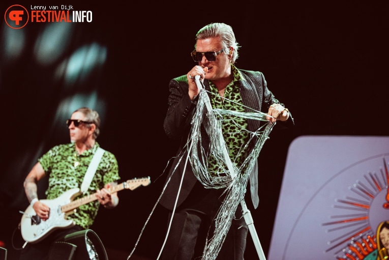 Me First and the Gimme Gimmes op Jera On Air 2024 foto