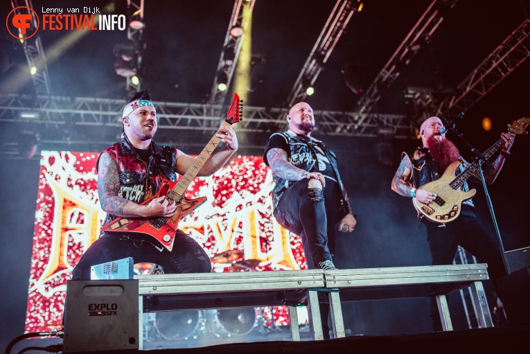 Atreyu op Jera On Air 2024 foto
