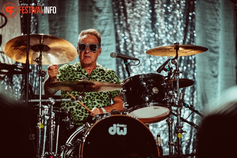 Me First and the Gimme Gimmes op Jera On Air 2024 foto