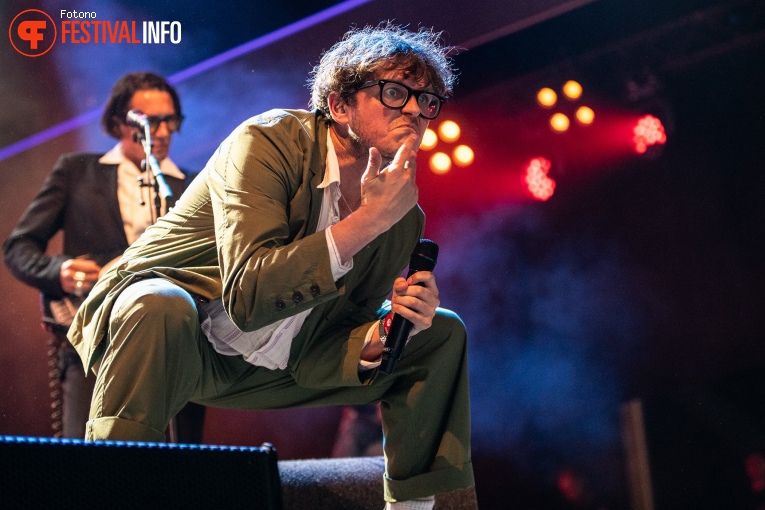 Yard Act op Down The Rabbit Hole 2024 - Vrijdag foto