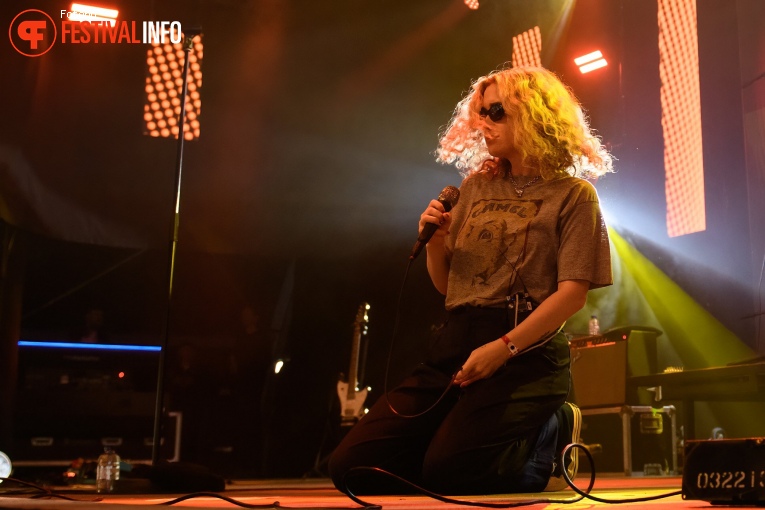 Blondshell op Down The Rabbit Hole 2024 - Vrijdag foto