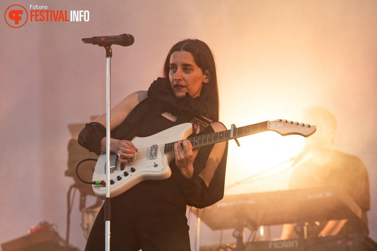 Blondshell op Down The Rabbit Hole 2024 - Vrijdag foto