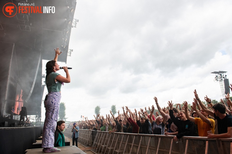 Sammy Rae & The Friends op Down The Rabbit Hole 2024 - Zondag foto