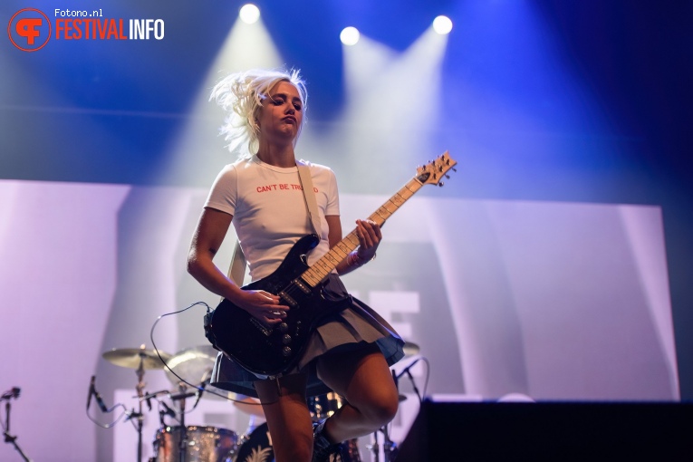 The Beaches op Down The Rabbit Hole 2024 - Zondag foto