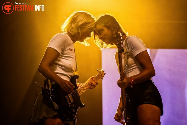 The Beaches op Down The Rabbit Hole 2024 - Zondag foto