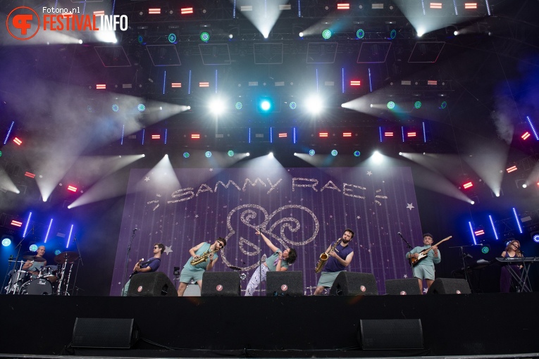 Sammy Rae & The Friends op Down The Rabbit Hole 2024 - Zondag foto