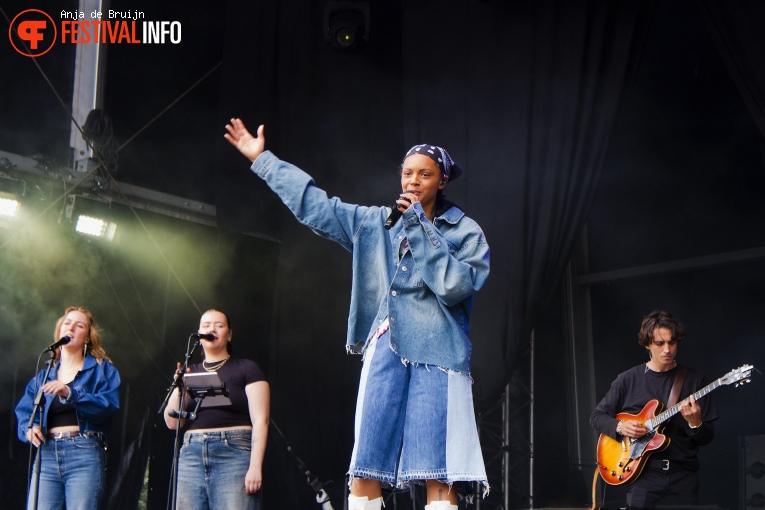 Zoë Livay op Metropolis Festival 2024 foto