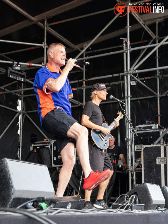 Dog Eat Dog op Hellmond Open Air 2024 foto