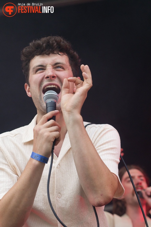 Oproer op Waterpop 2024 foto