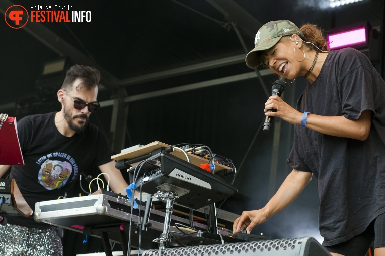 Roos Blufpand op Waterpop 2024 foto
