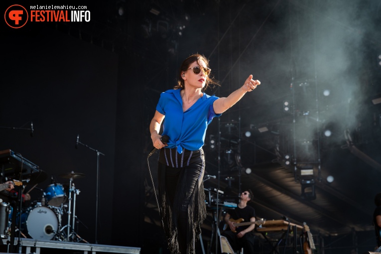 Olivia Ruiz op Paléo 2024 foto