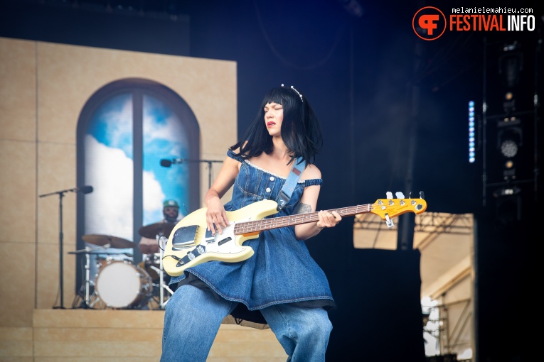 Khruangbin op Paléo 2024 foto