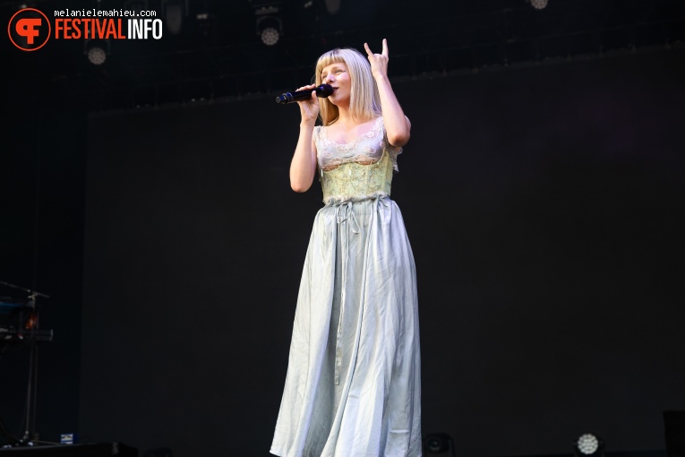 Aurora op Paléo 2024 foto
