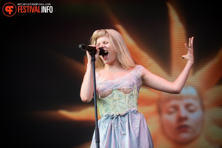 Aurora op Paléo 2024 foto