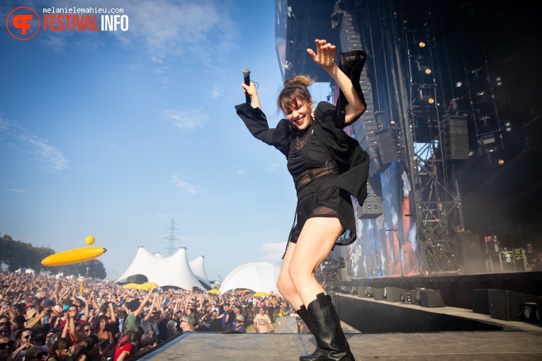 Caravan Palace op Paléo 2024 foto