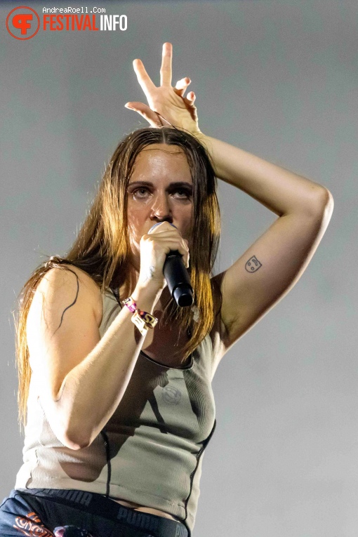 MØ op Sziget 2024 - Zaterdag foto