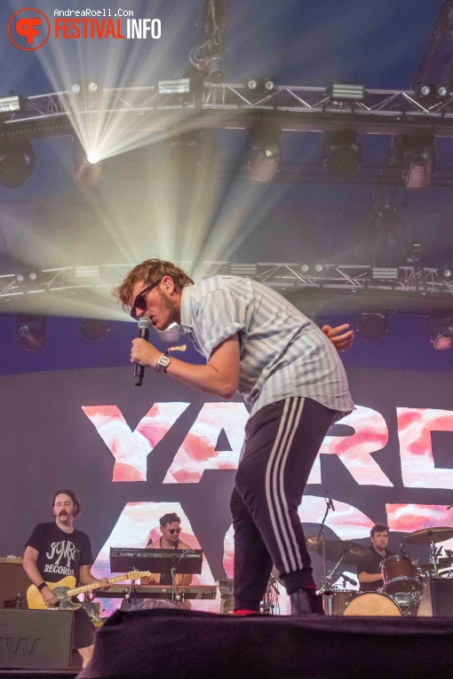Yard Act op Sziget 2024 - Maandag foto
