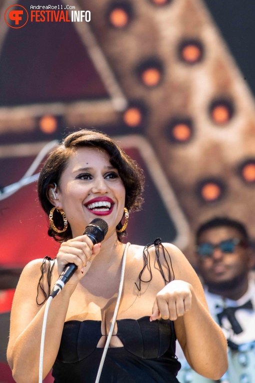 Raye op Sziget 2024 - Maandag foto