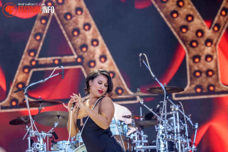 Raye op Sziget 2024 - Maandag foto