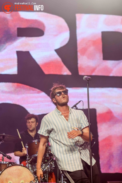 Yard Act op Sziget 2024 - Maandag foto