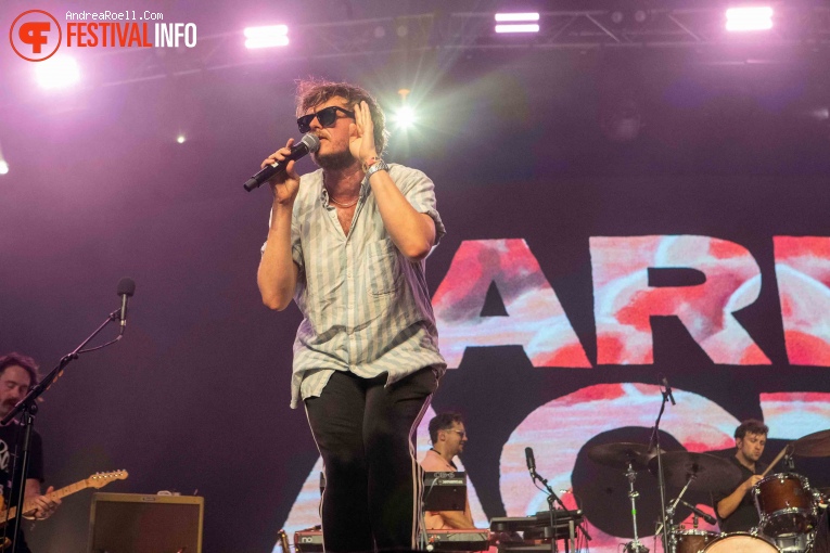 Yard Act op Sziget 2024 - Maandag foto