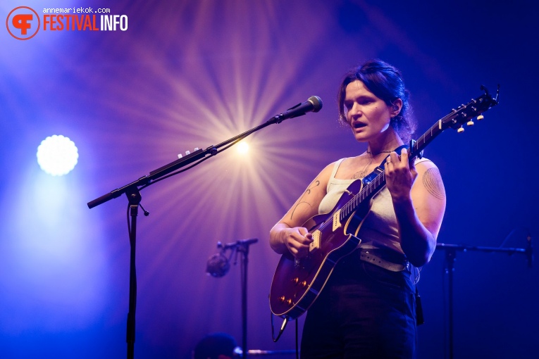 Big Thief op Lowlands 2024 - Vrijdag foto