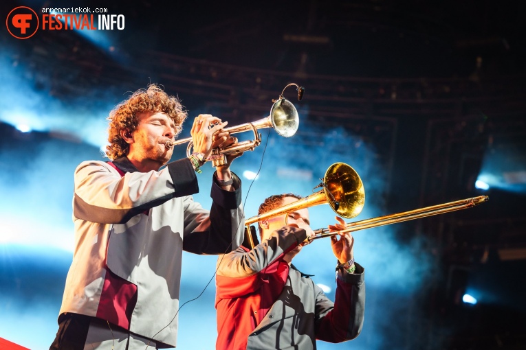 Jungle By Night op Lowlands 2024 - Vrijdag foto