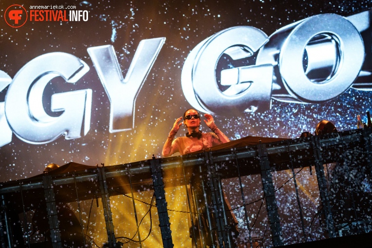 Peggy Gou op Lowlands 2024 - Vrijdag foto