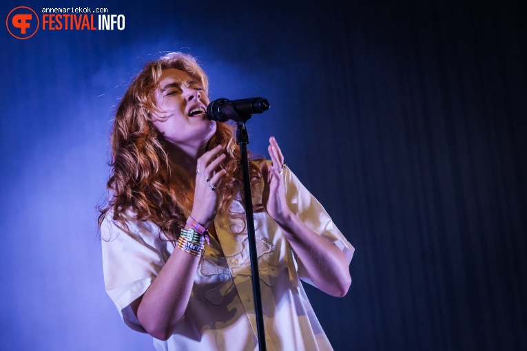 Froukje op Lowlands 2024 - Vrijdag foto