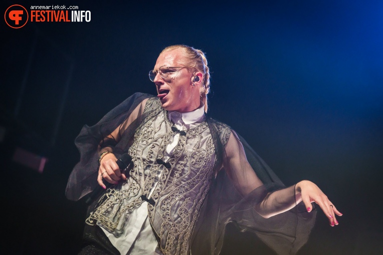 Prins S. en De Geit op Lowlands 2024 - Vrijdag foto