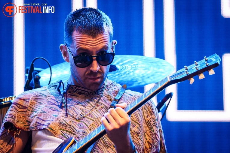 Miles Kane op Lowlands 2024 - Vrijdag foto