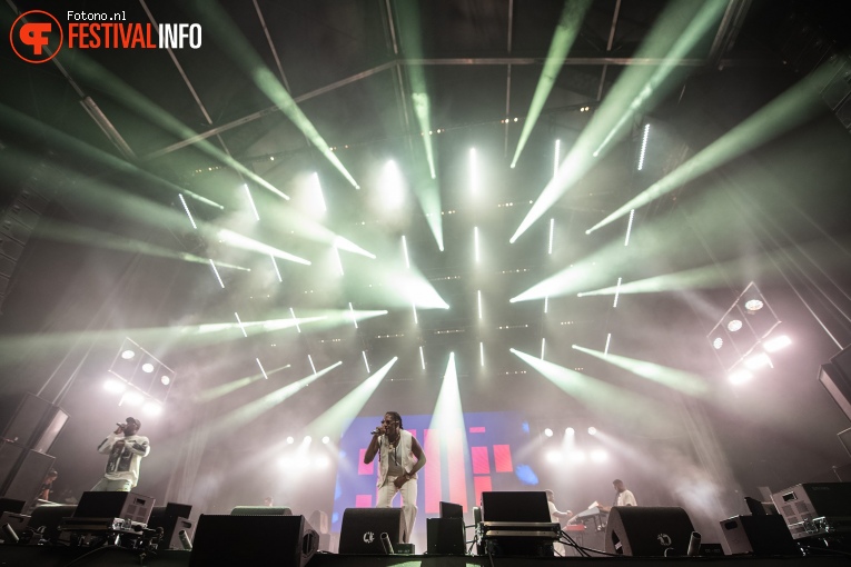 Jonna Fraser op Lowlands 2024 - Zaterdag foto