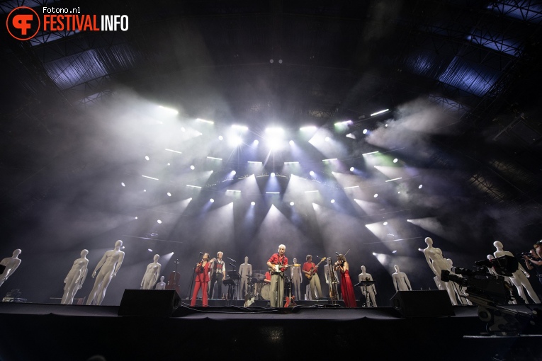 Spinvis op Lowlands 2024 - Zaterdag foto