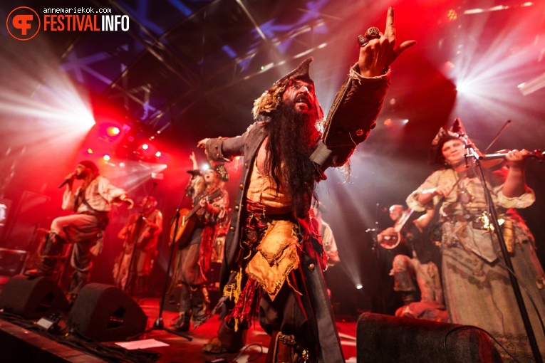 Ye Banished Privateers op Lowlands 2024 - Zaterdag foto