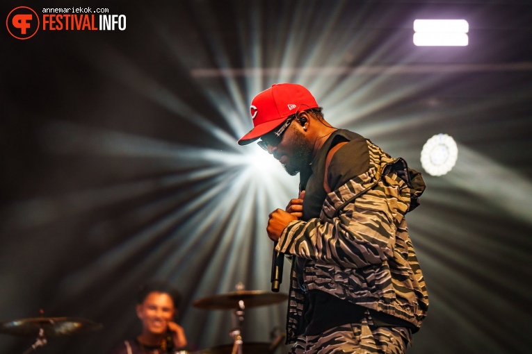 Cho & The Chosens op Lowlands 2024 - Zaterdag foto