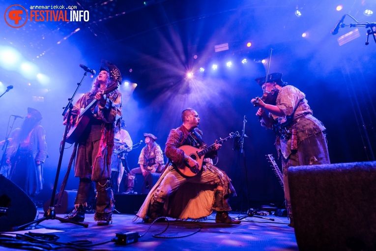 Ye Banished Privateers op Lowlands 2024 - Zaterdag foto