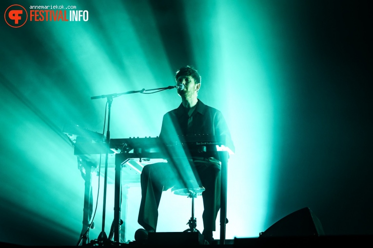 James Blake op Lowlands 2024 - Zaterdag foto